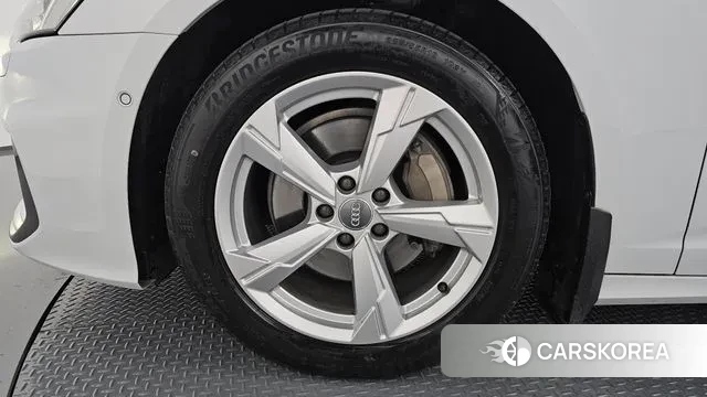 Audi A6 (C8) id 3356304 из Кореи 15