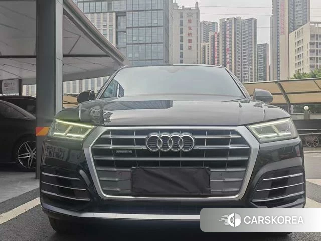 Audi Q5L id 4300348 из Китая 11
