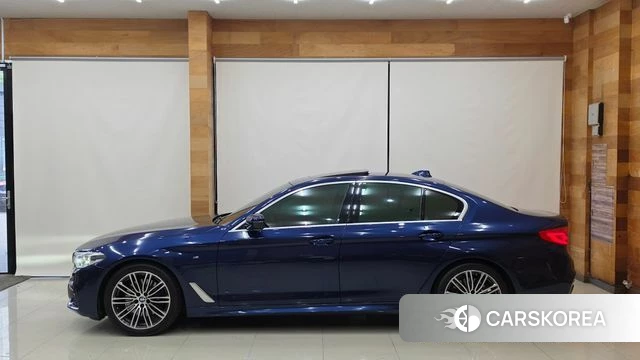BMW 5 Series (G30) id 4507985 из Кореи 15
