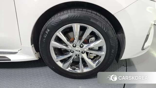 Kia The New Carnival id 3505119 из Кореи 15