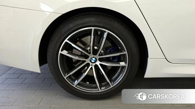 BMW 5 Series (G30) id 3953220 из Кореи 15