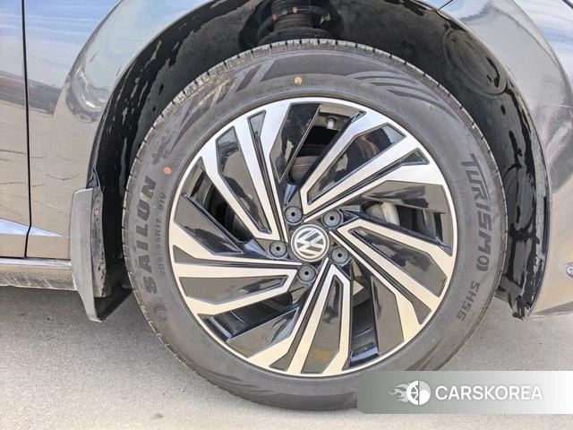 Volkswagen Sagitar id 4279132 из Китая 11