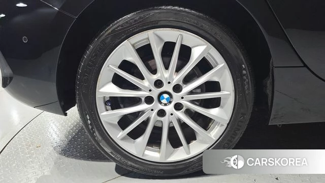 BMW 1 Series (F40) id 4900167 из Кореи 28