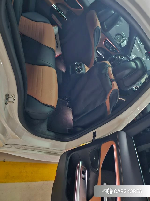 Mercedes-Benz C-Class W206 2023 Белый из Кореи, фото 5