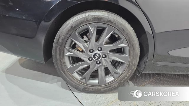 Hyundai The New Grandeur IG Hybrid id 4496115 из Кореи 35