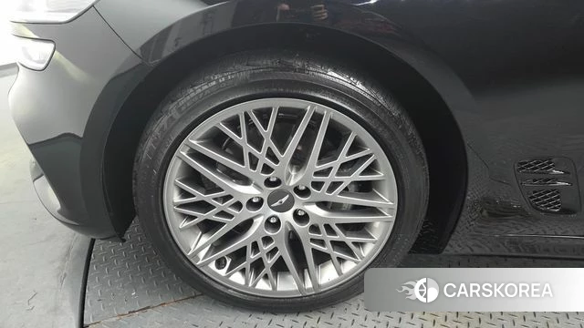 Genesis The New G70 id 3839441 из Кореи 15