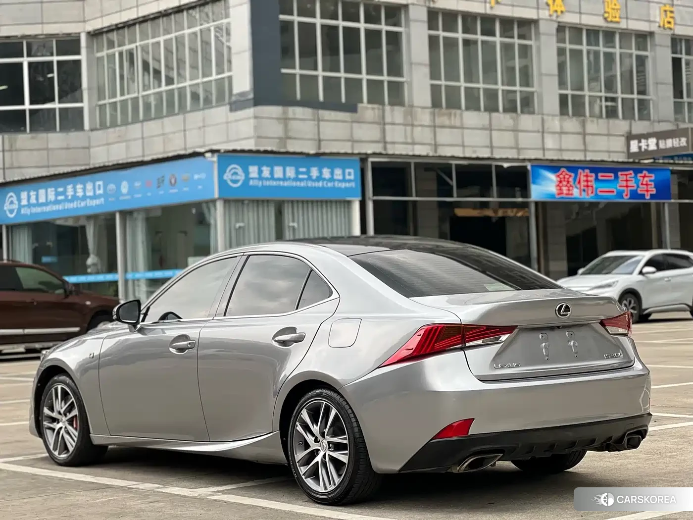 Lexus IS id 4600917 из Китая 17