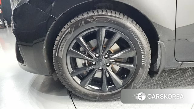Kia The New Carnival id 4350791 из Кореи 30