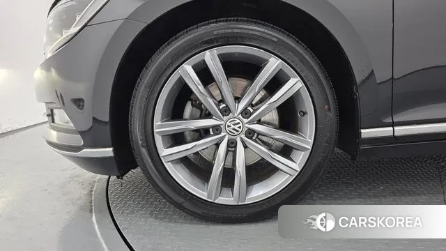 Volkswagen Passat GT (B8) id 3505530 из Кореи 15