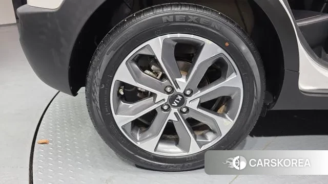 Kia Stonic id 3531051 из Кореи 15