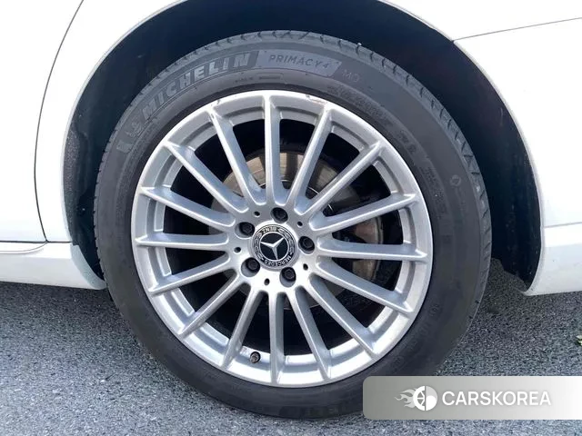 Mercedes-Benz E-Class W213 2021 Белый из Кореи, фото 6