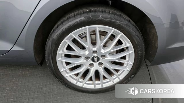 Audi A4 (B9) id 3886260 из Кореи 15