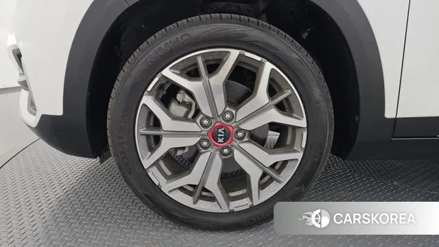 Kia Seltos id 3291100 из Кореи 15