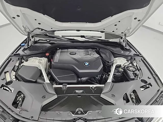 BMW 5 Series (G30) 2022 Белый из Кореи, фото 5