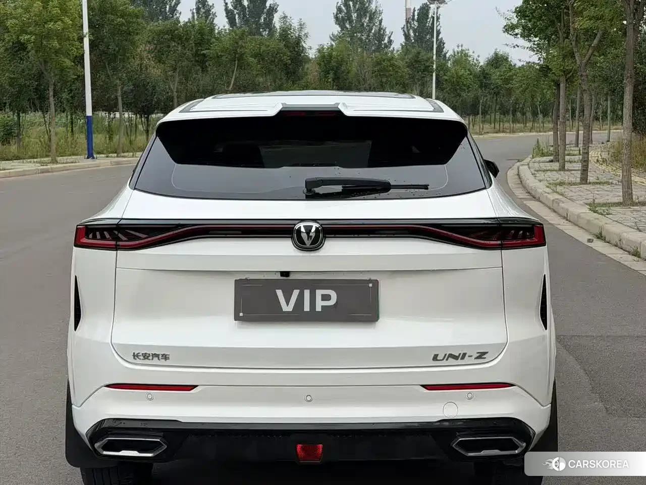 Chang'an UNI-Z New Energy id 4600365 из Китая 7