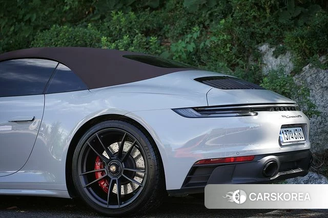 Porsche 911(992) id 4871263 из Кореи 10