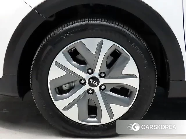 Kia Niro EV id 3598794 из Кореи 15