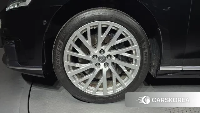 Audi A8 (D5) id 3616792 из Кореи 15