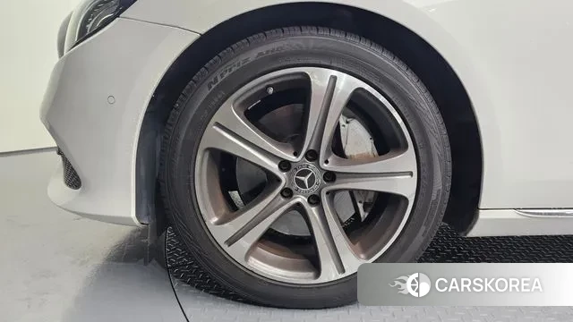 Mercedes-Benz E-Class W213 id 3243589 из Кореи 15