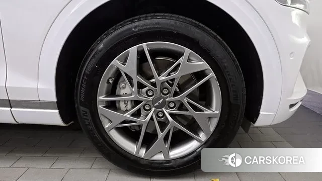 Genesis GV70 id 3405726 из Кореи 15