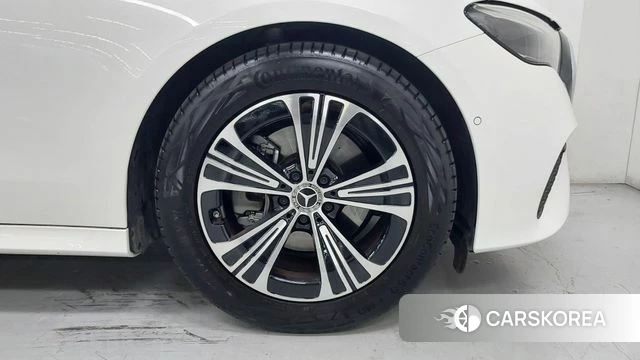 Mercedes-Benz E-Class W214 id 4584308 из Кореи 11