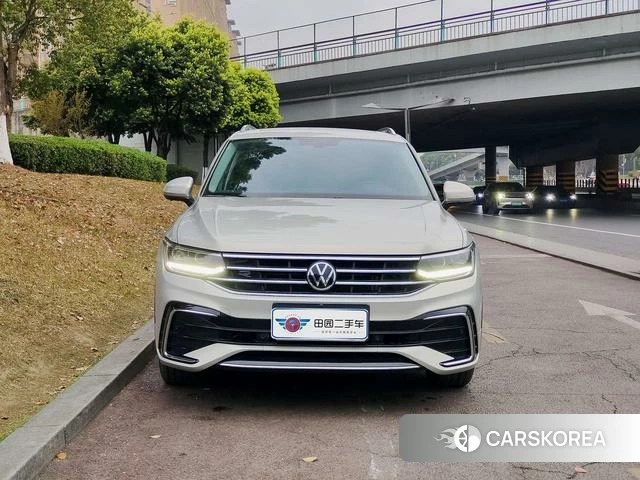 Volkswagen Tiguan L 2022 Шампань из Китая, фото 5