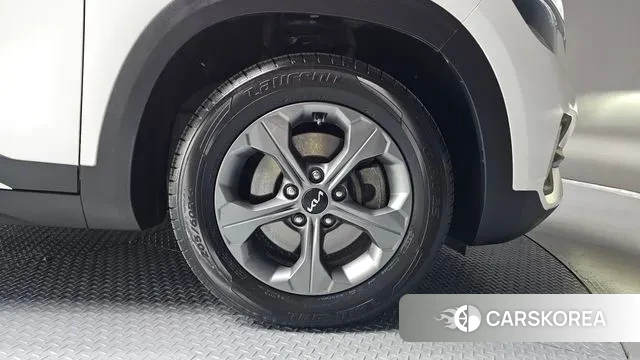 Kia Seltos id 3373001 из Кореи 15