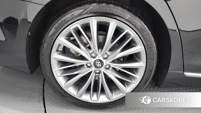 Hyundai Grandeur IG id 4286208 из Кореи 27