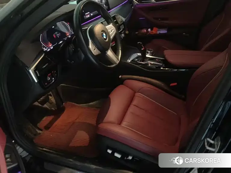 BMW 5 series 2023 Черный из Китая, фото 5