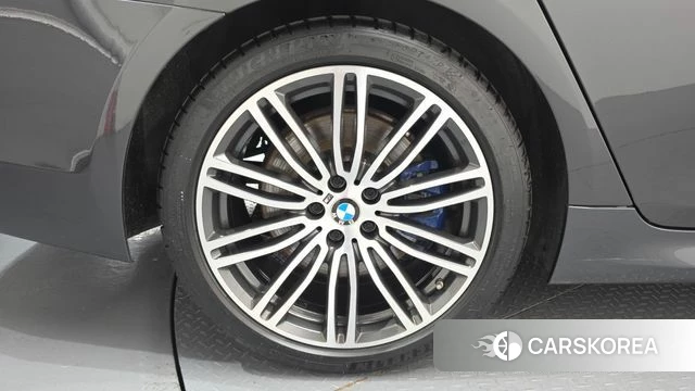 BMW 5 Series (G30) id 4520352 из Кореи 28
