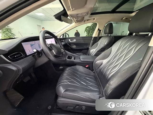 Roewe D7 EV 2023 Белый из Китая, фото 5
