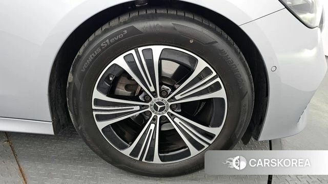 Mercedes-Benz E-Class W214 id 3841171 из Кореи 15