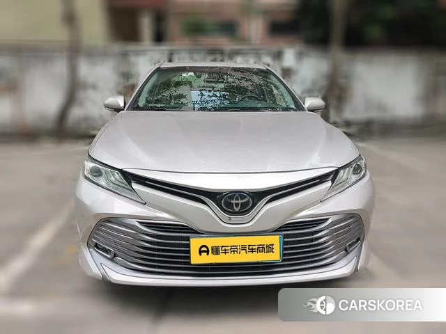Toyota Camry 2020 Серебристо-серый из Китая, фото 5