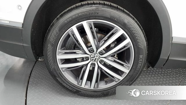 Volkswagen Tiguan Allspace id 4281210 из Кореи 29