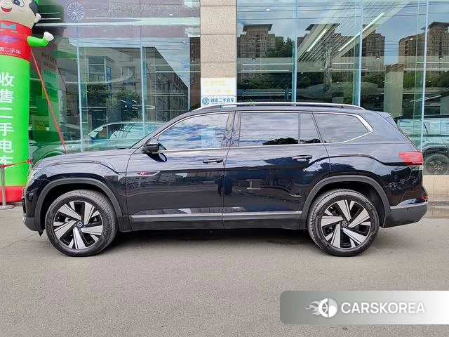 Volkswagen Tourang 2024 Черный из Китая, фото 6