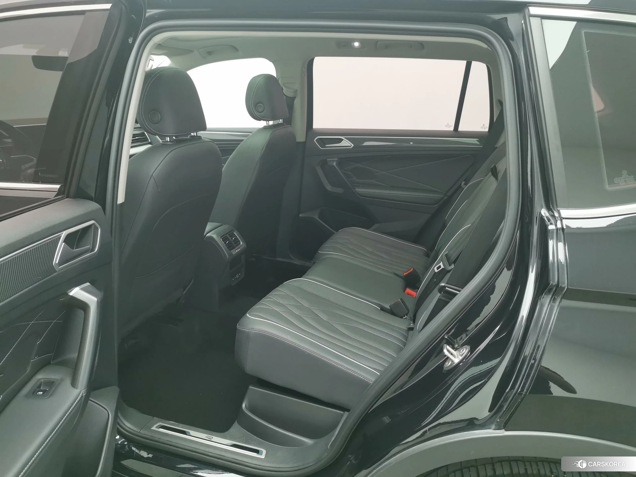 Volkswagen Tiguan L id 4420017 из Китая 15