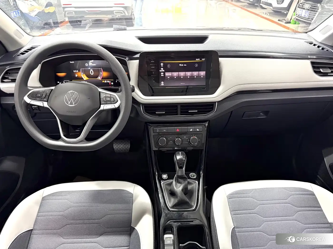 Volkswagen Tharu 2025 Silver/gray из Китая, фото 6