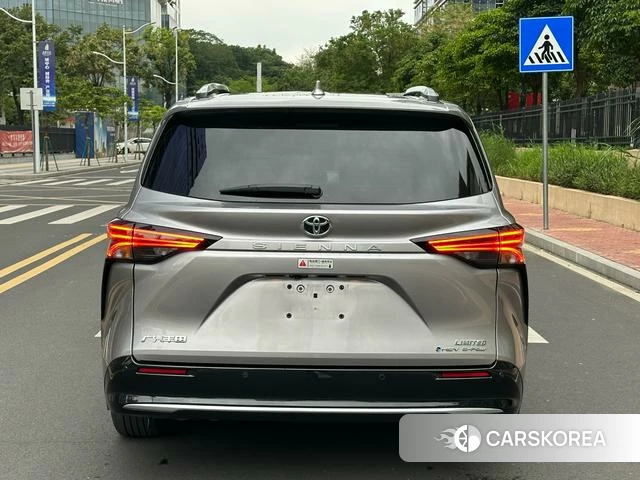 Toyota Saina id 4263606 из Китая 13