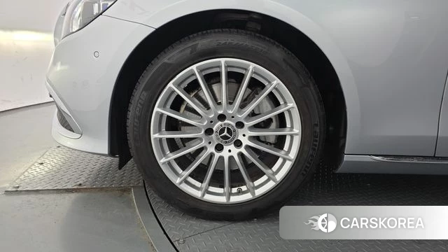 Mercedes-Benz E-Class W213 id 4231990 из Кореи 27