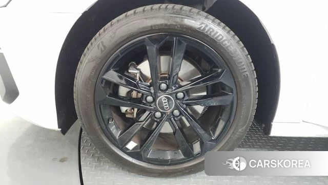 Audi A3 (8Y) id 4308470 из Кореи 31