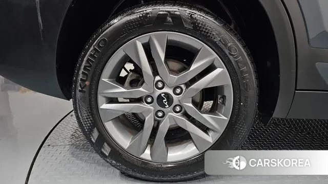 Kia Seltos id 3383947 из Кореи 15