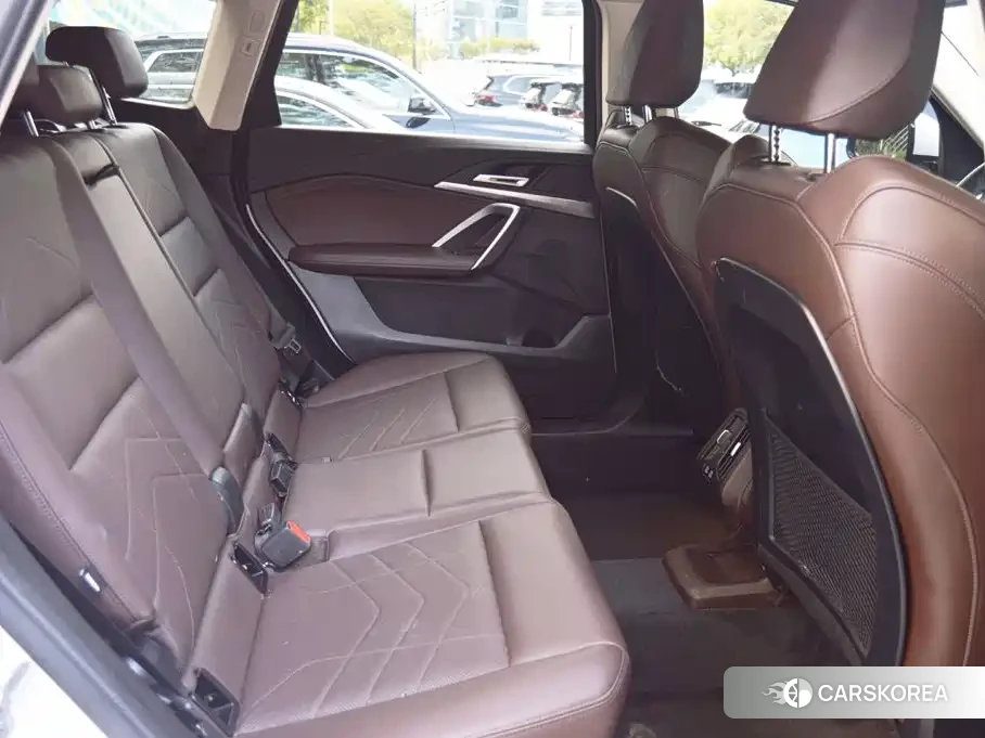 BMW X1 id 4679816 из Китая 9