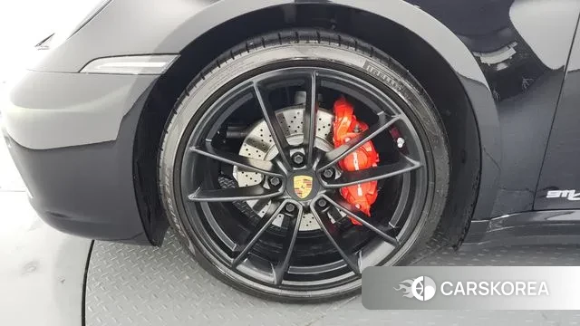 Porsche 911(992) id 3592022 из Кореи 15