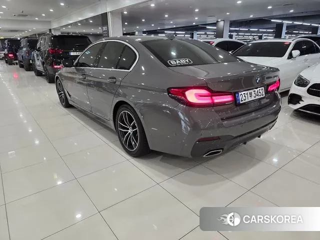 BMW 5 Series (G30) id 3022990 из Кореи 14