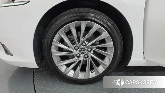 Lexus ES300h 7th generation id 4696614 из Кореи 35