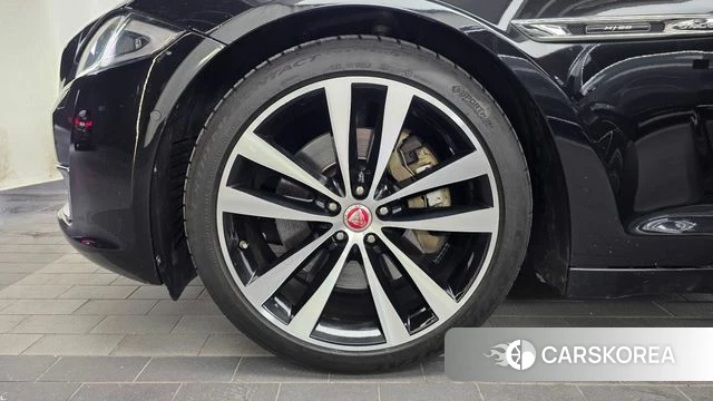 Jaguar All New XJ id 4562927 из Кореи 33