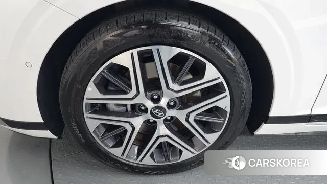 Hyundai Grandeur (GN7) id 3491902 из Кореи 15