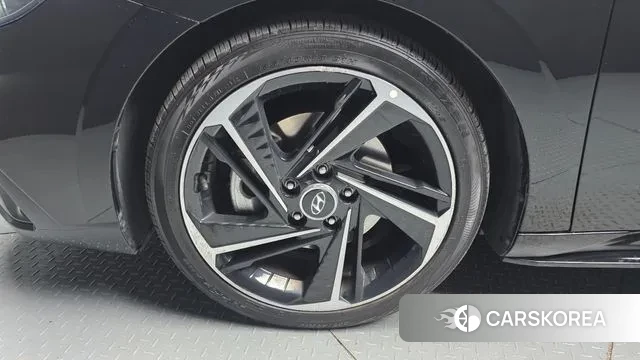 Hyundai Avante (CN7) id 3519525 из Кореи 15