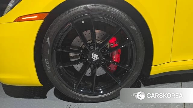 Porsche 911(992) id 4416277 из Кореи 29