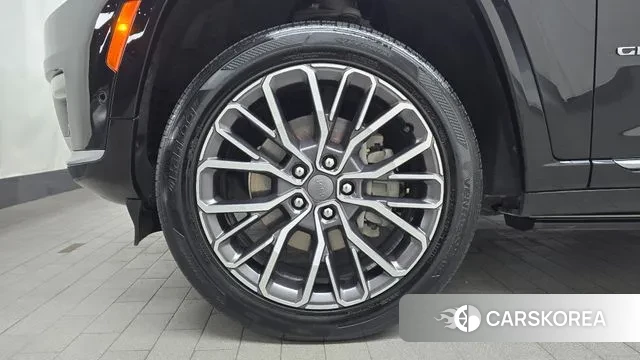 Jeep Grand Cherokee (WL) id 3366968 из Кореи 15